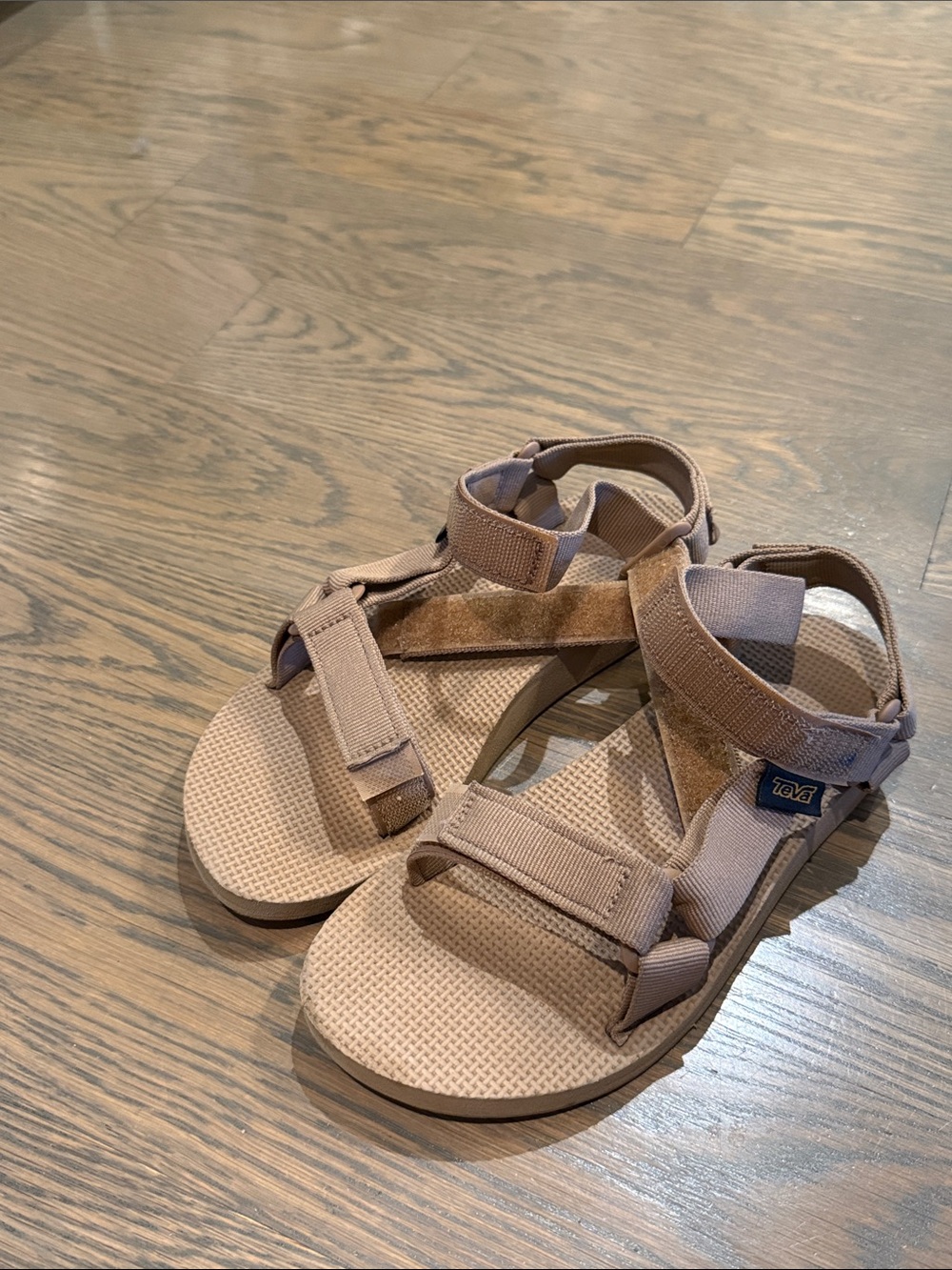Teva original universal Tan Strappy Sport Sandals
